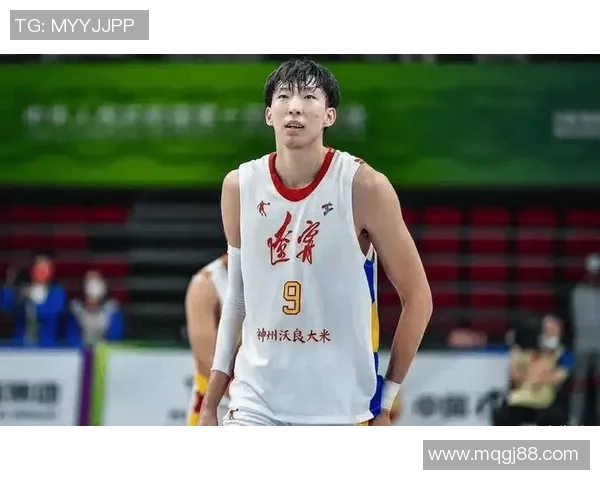 周琦直言不讳批评教练风格引发热议吉伦沃特冲突再掀波澜 周琦直言不讳批评教练风格引发热议吉伦沃特冲突再掀波澜